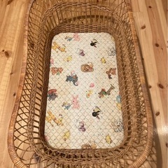 【引取先決まりました】ラタン　ベビーベッド　ゆりかごの画像