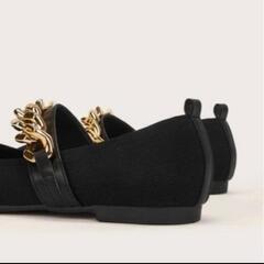 新品フラットシューズの画像