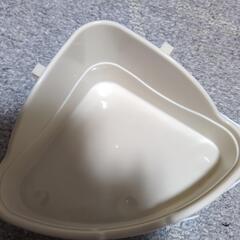 うさぎ　三角トイレの画像