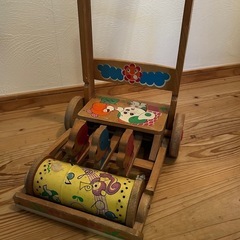 レトロな手押し車