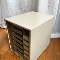 セントラル　書類ケース【A】　1列7段