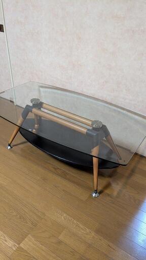 sfarzo ガラステーブル