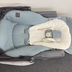 Combiネムリラ電動ハイローチェアの画像