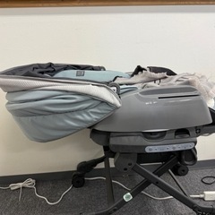 Combiネムリラ電動ハイローチェア