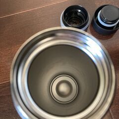 ステンレスボトル　水筒の画像