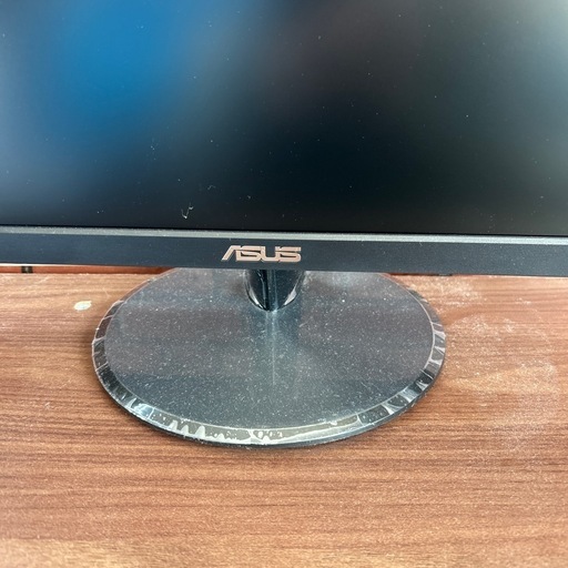 モニター24型と台