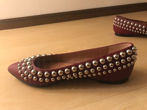 【美品】バレンティノ　スタッズフラットシューズ