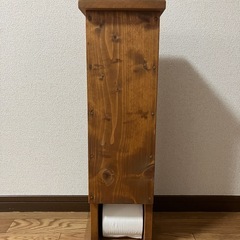 トイレットペーパーケース