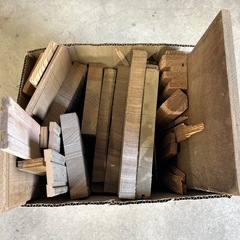 【木工屋の焚き付け端材セット】《18.5kg》乾燥材　バーベキュ...