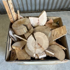 【木工屋の焚き付け端材セット】《8.5kg》乾燥材　バーベキュー...