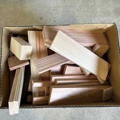 【木工屋の焚き付け端材セット】《4.6kg》乾燥材　バーベキュー...