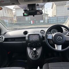 H22年式　デミオ　13C　5速MT　ナビ　TV　ETCの画像