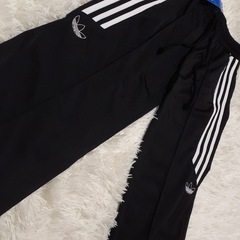 adidas original パンツ ジャージの画像