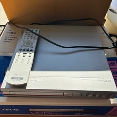 SONY DVDプレーヤー& AQUOSモニターテレビの画像