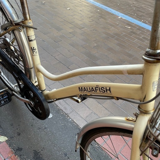 【この価格帯の自転車はすぐ売れます】   26インチ 6段変速 オートライト 新品部品を多数使用