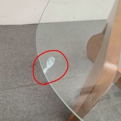 ✨引き取り限定✨ガラステーブル　三角卓✨の画像