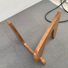 ✨引き取り限定✨ガラステーブル　三角卓✨の画像