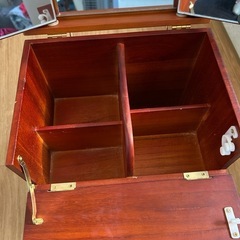 三面鏡付き木製化粧収納ケース。再び20%引きにしました。の画像