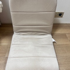コンパクト背もたれ椅子の画像