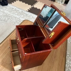 三面鏡付き木製化粧収納ケース。再び20%引きにしました。の画像