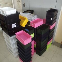 100円ショップコンテナをご活用ください。