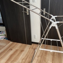 美品 バスタオル ハンガー 洗濯物干し 折りたたみ式 調節可能の画像