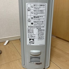 デロンギ オイルヒーターHJ0812 の画像