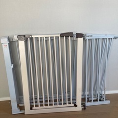 ペットゲージ　2種類の画像