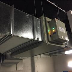 工場や飲食店様向け電気集塵機の販売、施工、メンテナンスや内部ユニット及びフィルターの 交換-洗浄等を行っていますの画像