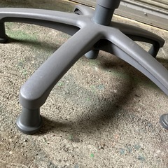 【1脚から取引可能】【黒5脚】【赤6脚】KOKUYO コクヨ　レグノチェアー2 の画像