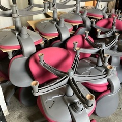 【1脚から取引可能】【黒5脚】【赤6脚】KOKUYO コクヨ　レグノチェアー2 の画像