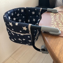 ベビーチェア　机につける椅子