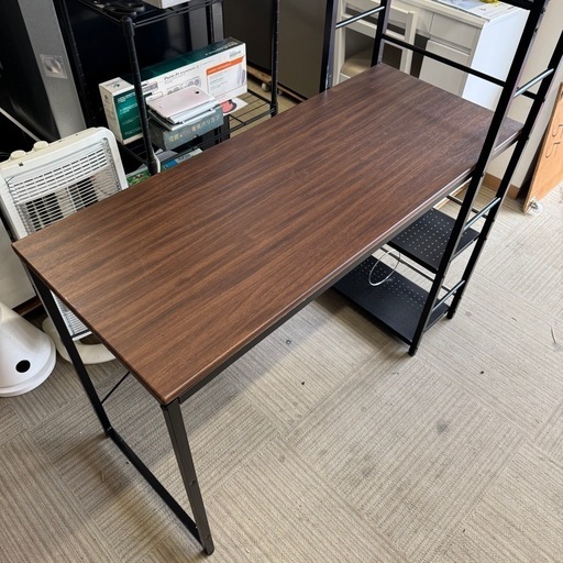 【美品‼️】便利♪ 110cm幅シェルフ付きデスク パソコンデスク 学習机 事務机 多目的棚 木目調ミドルブラウン♪