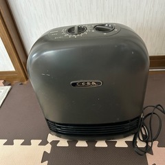 セラミックヒーター。SANYO製。R-CF13。Ｃ・E・Ｒ・A