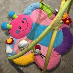 ベビー プレイマット トイザらス