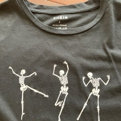 骸骨Tシャツの画像