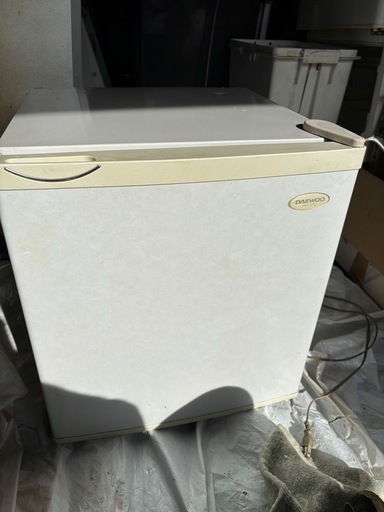 45L 冷蔵庫　2004年
