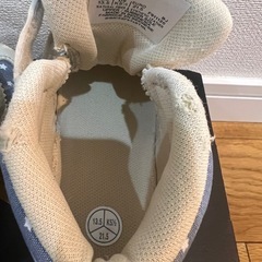アシックス　ハイカットベビーシューズ14cm　の画像