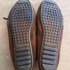 ミネトンカ 6 23cm 23.5cm 24cm Minnetonka ビーズ  靴の画像