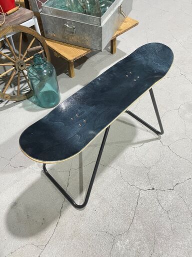 ★新品未使用！★ スケートボードスツール W80cm イス 小物置き インテリア スケボー ストリート オシャレ