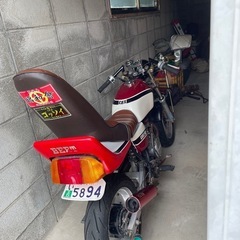 エイプ50三段シートの画像