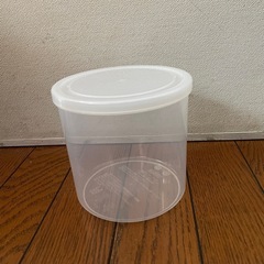 【お譲り先決定】お皿立て、カトラリーケース、味噌用タッパーなどの画像