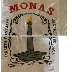 白地のTシャツの画像