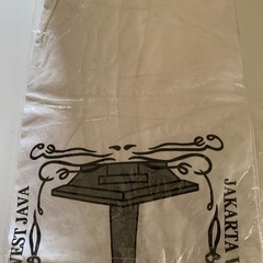 白地のTシャツの画像