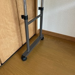サイドテーブルの画像