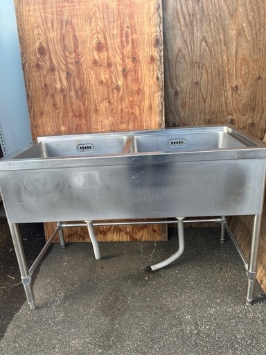 ステンレス2層シンク　サイズ長さ122cm×横幅63cm×高さ81cm