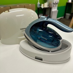 （取引中）TOSHIBA アイロン
