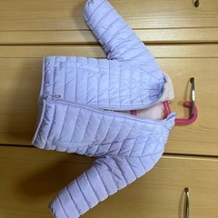 BABY GAPダウンジャケットの画像