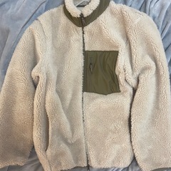 UNIQLO もこもこの アウター