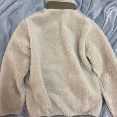 UNIQLO もこもこの アウターの画像